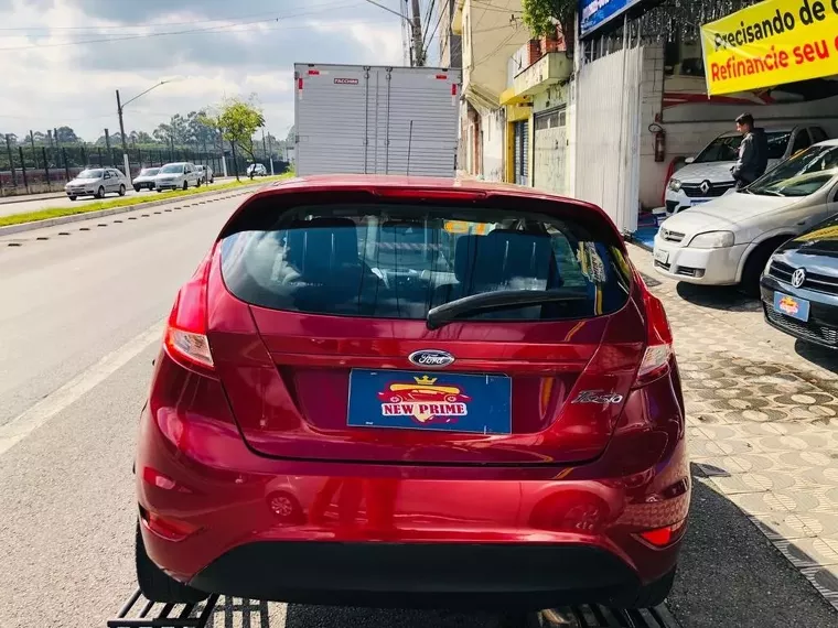 Ford Fiesta Vermelho 13