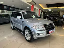 Mitsubishi Pajero Full