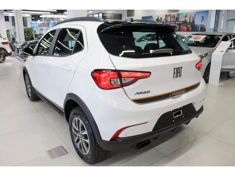 Fiat Argo Branco 3