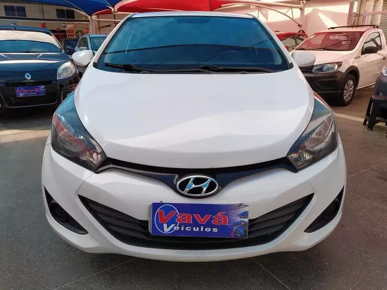 Hyundai HB20 Branco 12