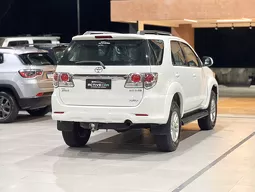 Toyota Hilux SW4