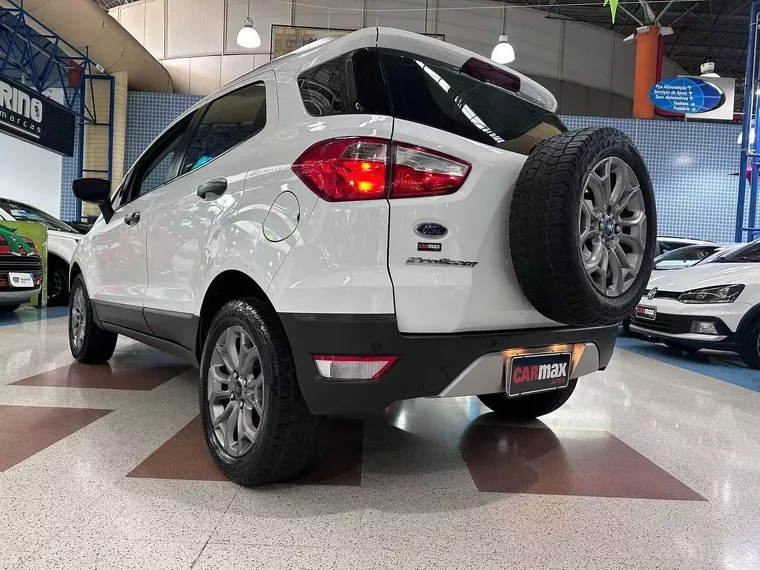 Ford Ecosport Branco 6