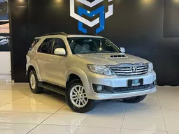 Toyota Hilux SW4