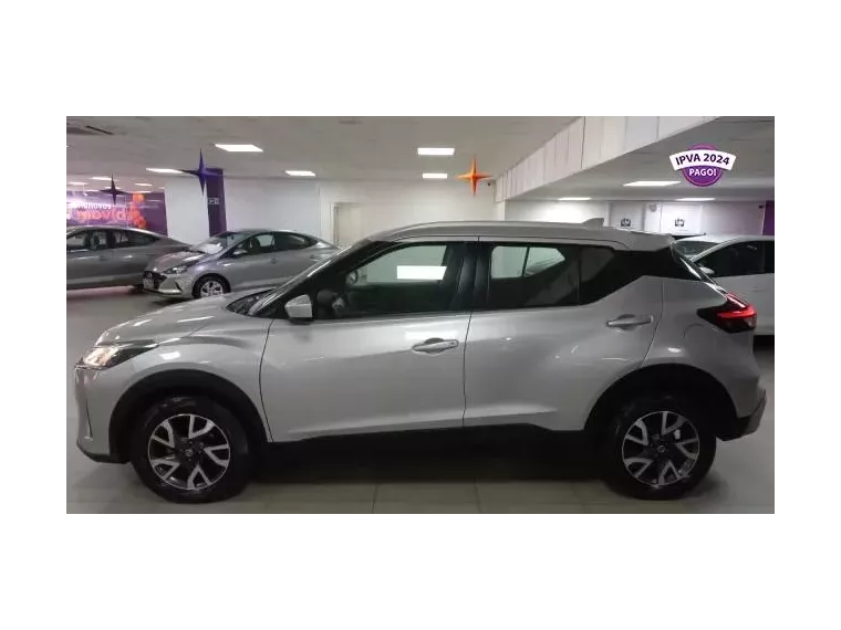 Nissan Kicks Prata 3