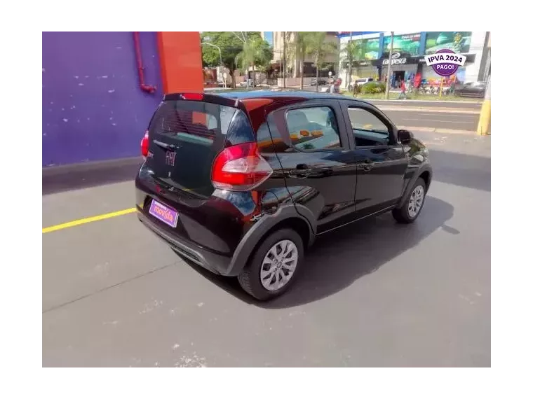 Fiat Mobi Preto 7