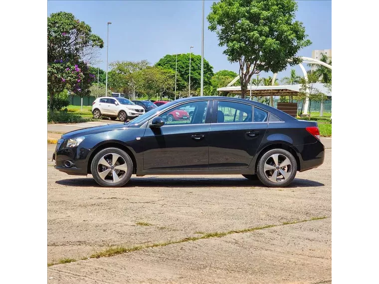 Chevrolet Cruze Preto 8