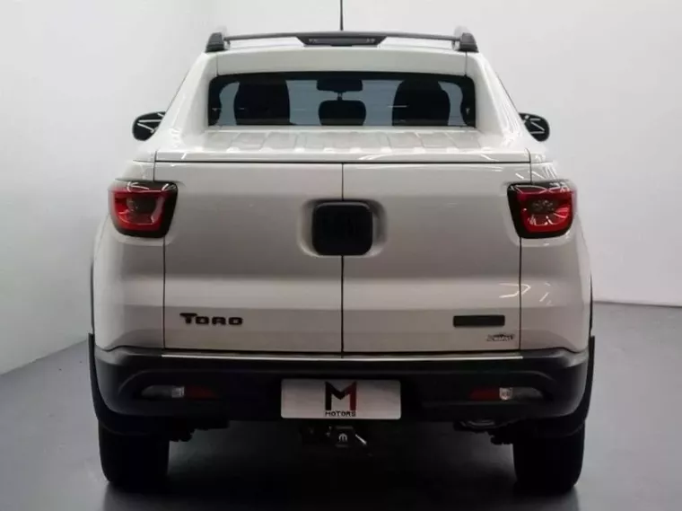 Fiat Toro Branco 18