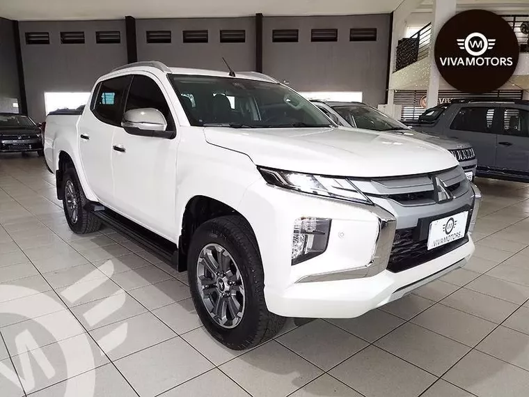 Mitsubishi L200 Triton Branco 5