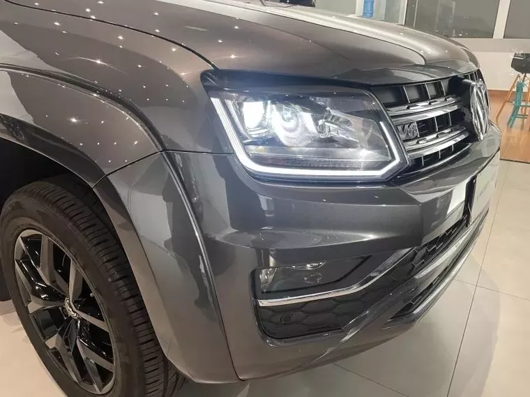 Volkswagen Amarok Cinza 5