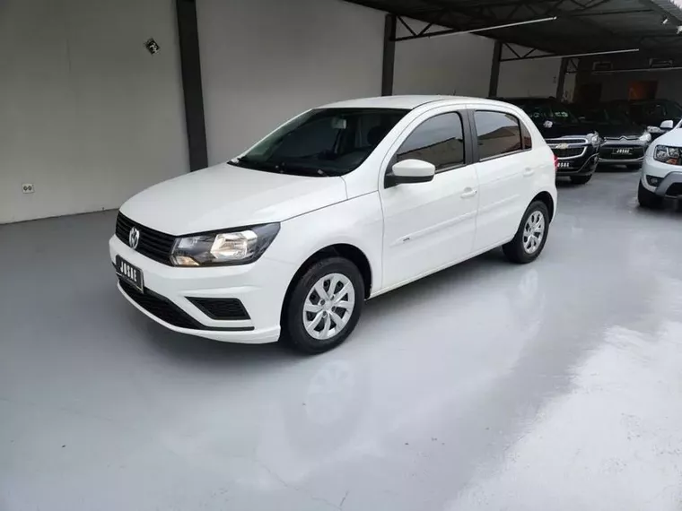 Volkswagen Gol Branco 17