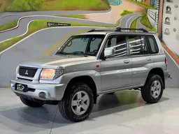 Mitsubishi Pajero TR4