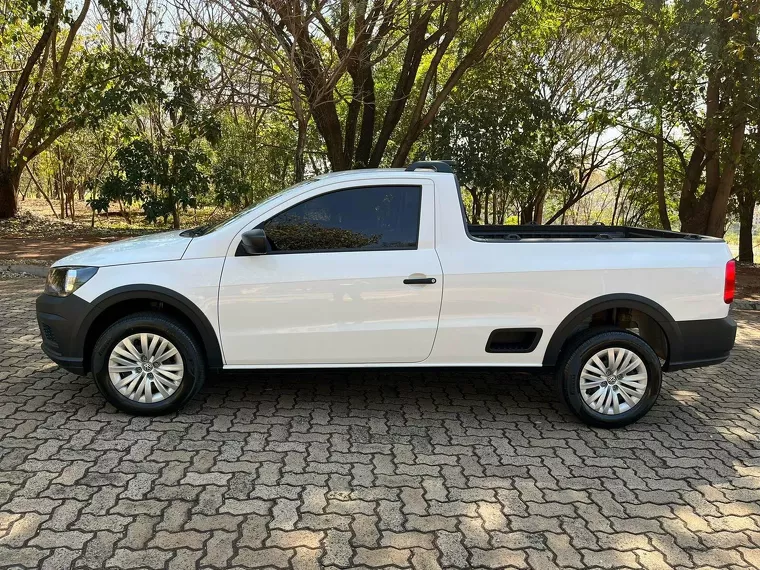 Volkswagen Saveiro Branco 10