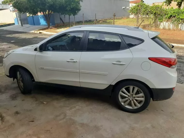 Hyundai IX35 Branco 4