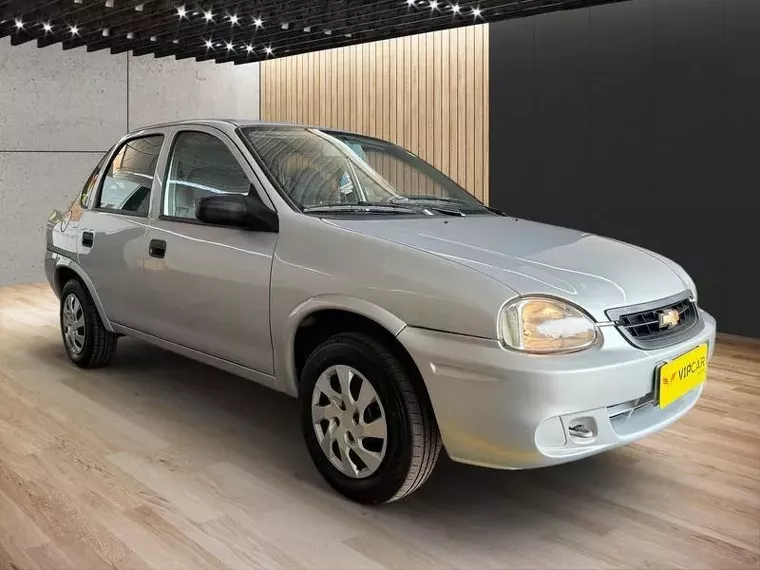 Chevrolet Corsa Prata 2