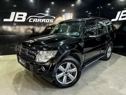 Mitsubishi Pajero Full