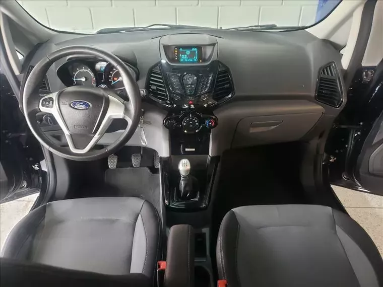 Ford Ecosport Preto 4