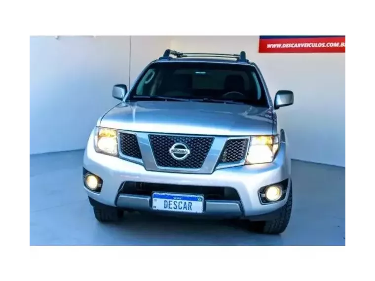 Nissan Frontier Prata 6