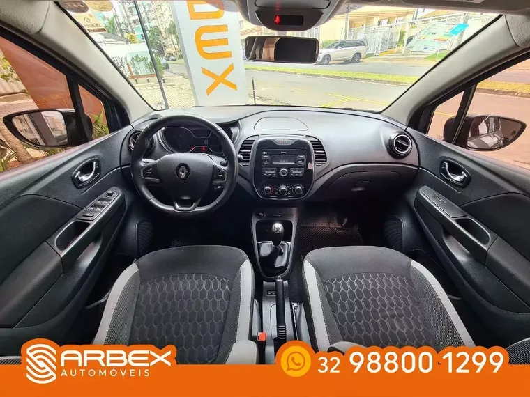 Renault Captur Cinza 11