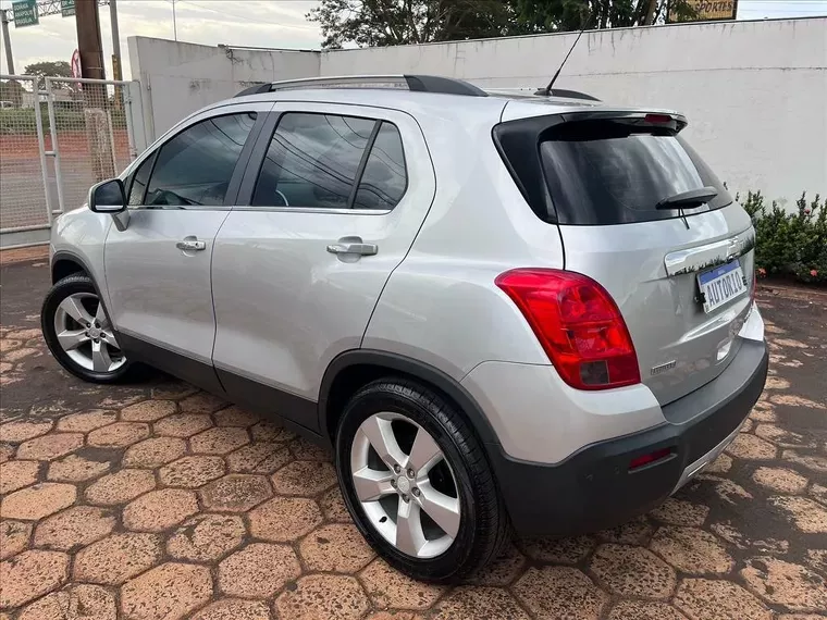 Chevrolet Tracker Prata 2