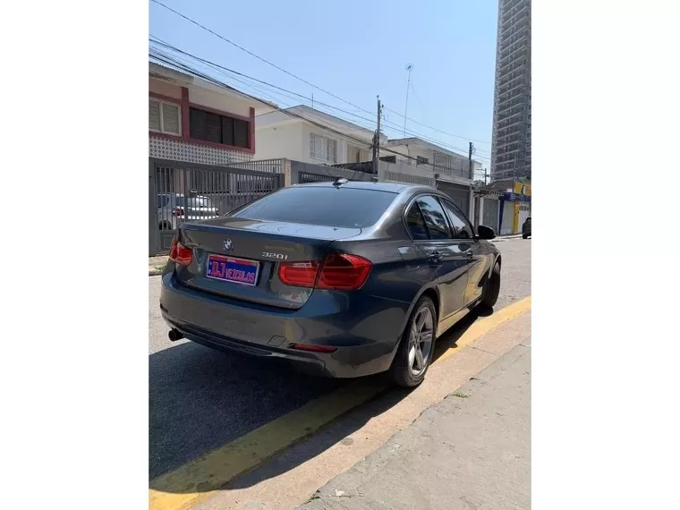 BMW 320i Cinza 5