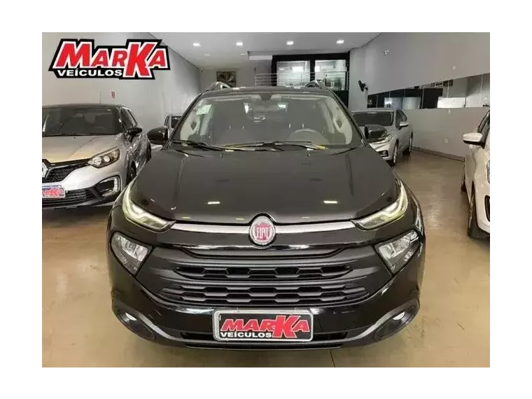 Fiat Toro Preto 5