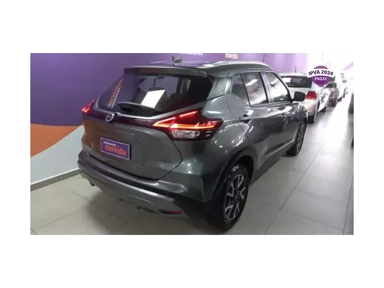 Nissan Kicks Cinza 8