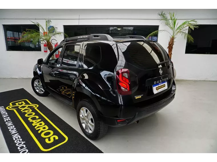 Renault Duster Preto 13