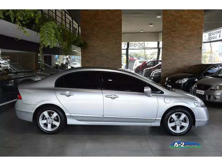 Honda Civic Prata 14