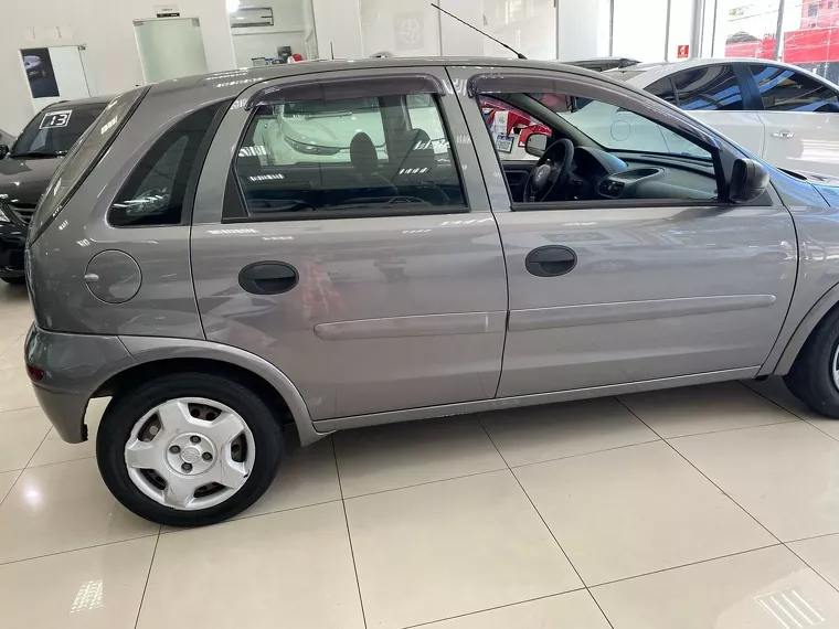 Chevrolet Corsa Cinza 16