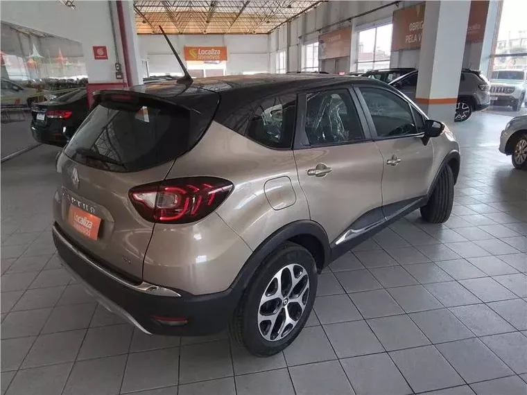 Renault Captur Bronze 3