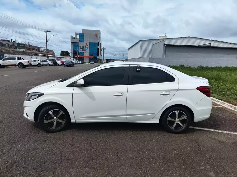 Chevrolet Prisma Branco 8