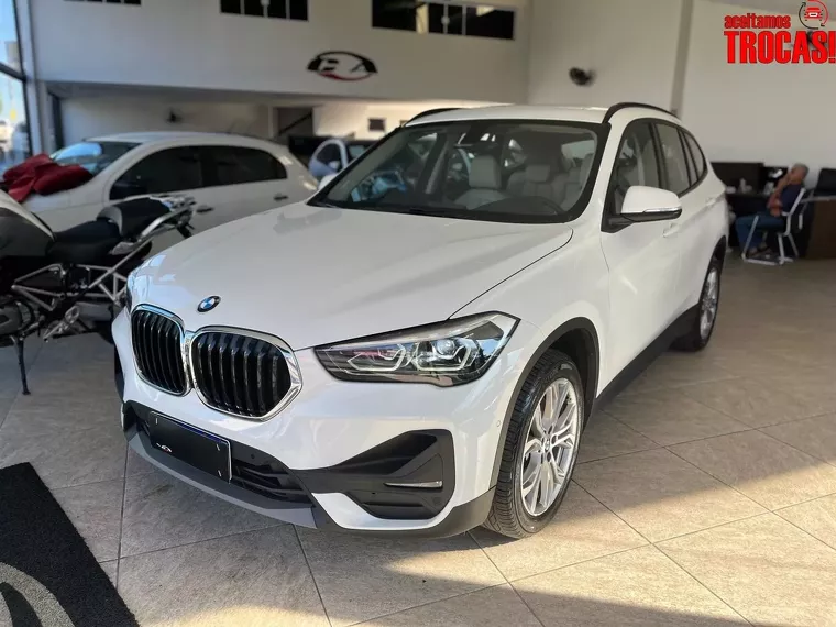 BMW X1 Branco 1