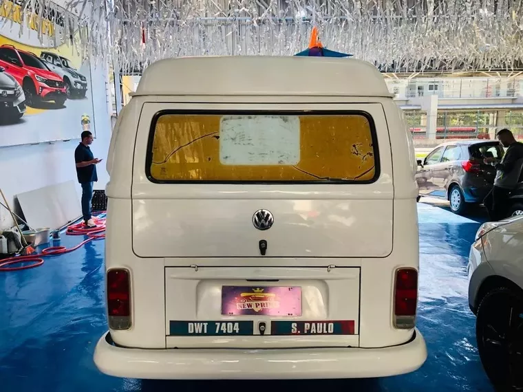 Volkswagen Kombi Branco 9