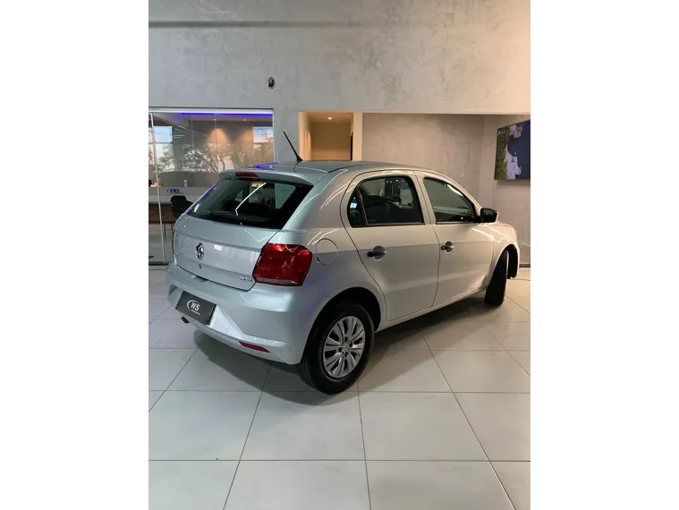 Volkswagen Gol Prata 12