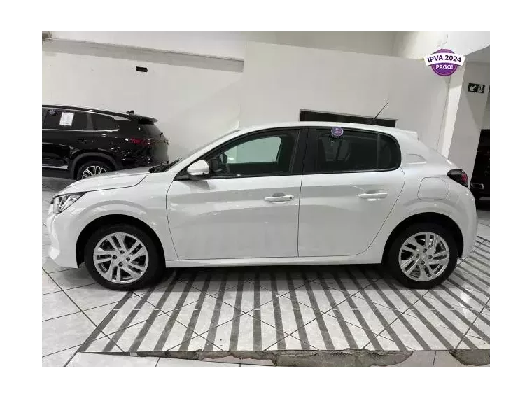 Peugeot 208 Branco 4