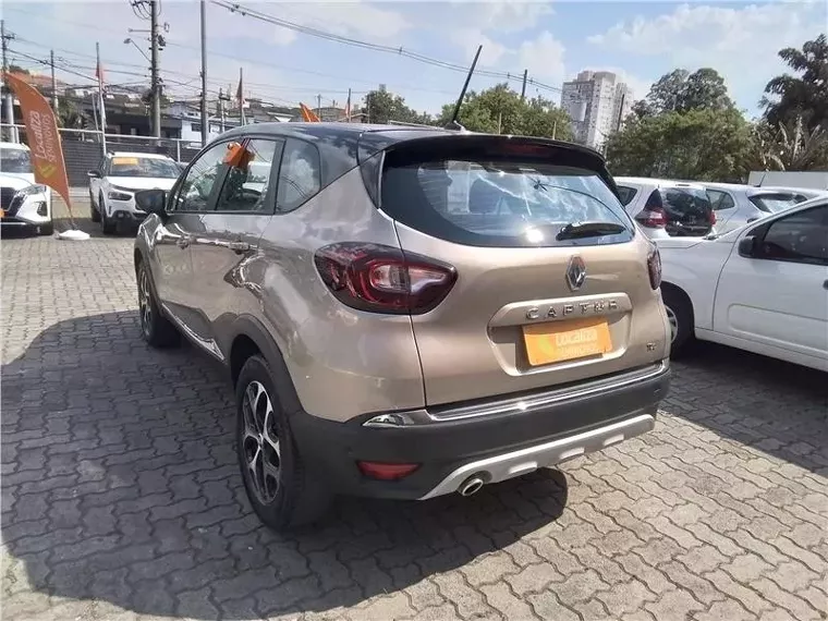 Renault Captur Bronze 8