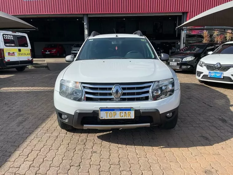 Renault Duster Branco 6