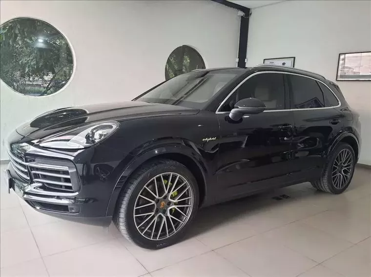 Porsche Cayenne Preto 4