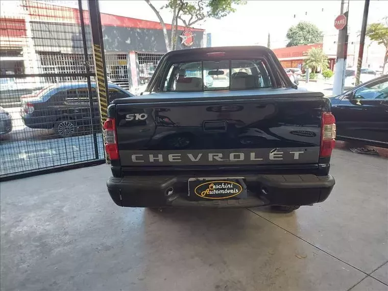 Chevrolet S10 Preto 4