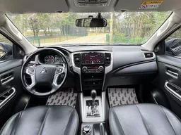 Mitsubishi L200 Triton