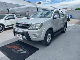Toyota Hilux SW4