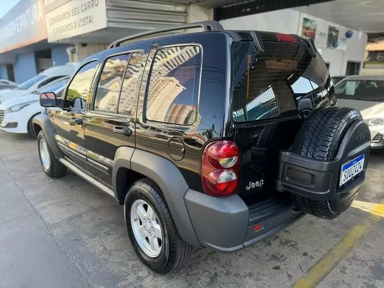 Jeep Cherokee Preto 8