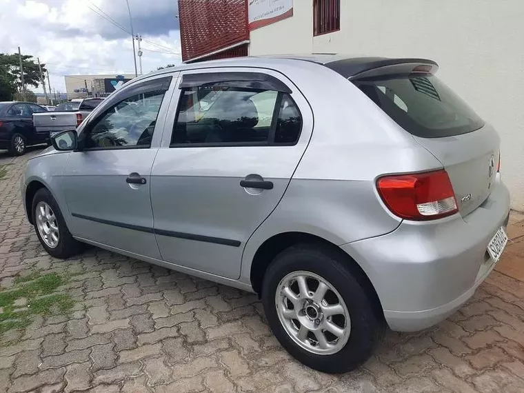 Volkswagen Gol Prata 6