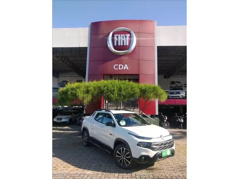 Fiat Toro Branco 4