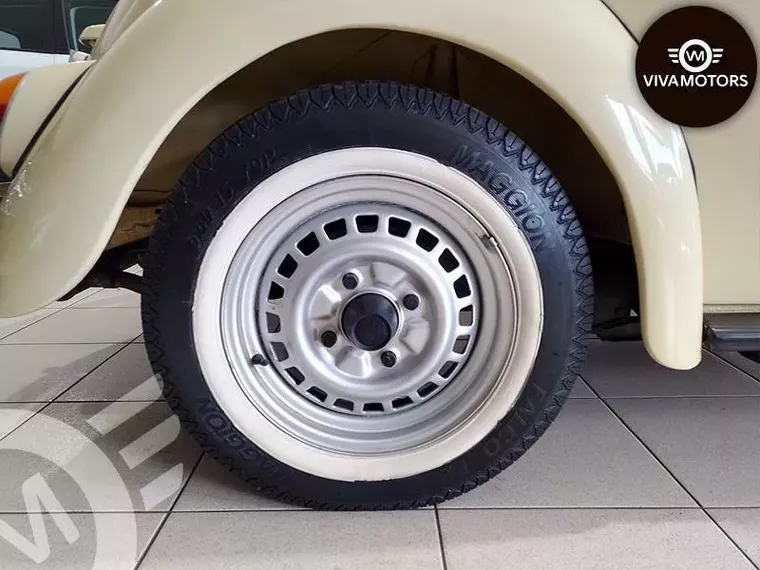 Volkswagen Fusca Bege 7