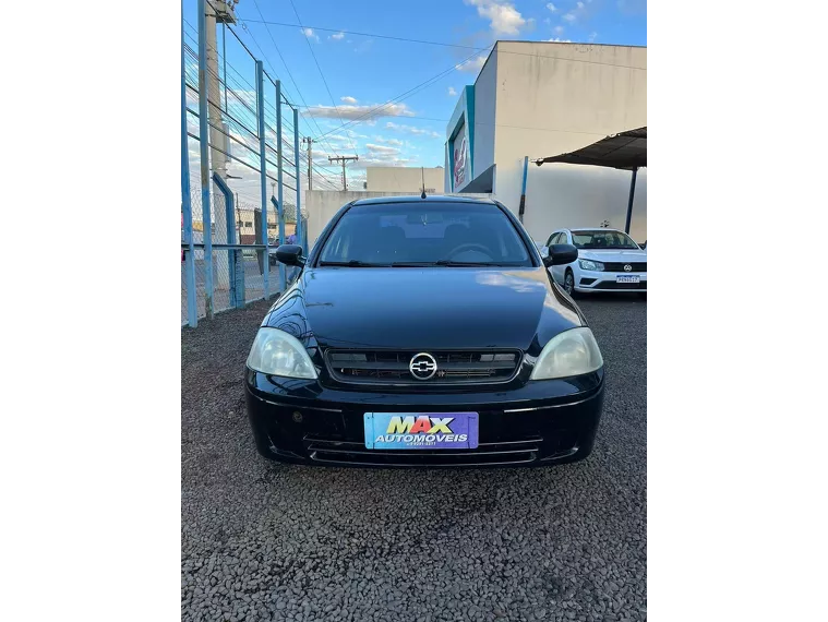 Chevrolet Corsa Preto 3