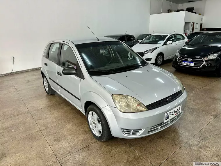 Ford Fiesta Prata 1