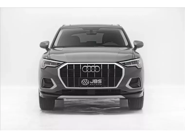 Audi Q3 Cinza 12