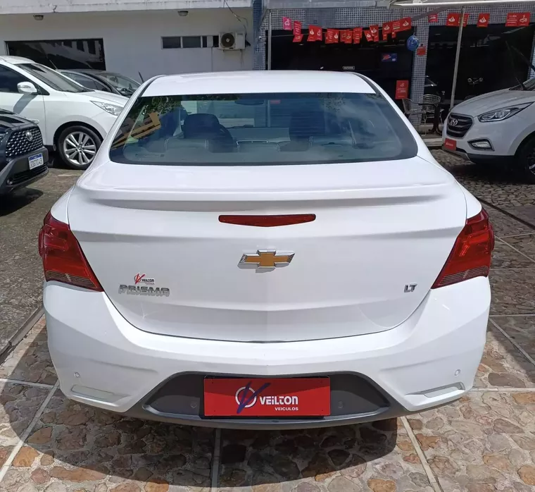 Chevrolet Prisma Branco 3