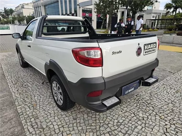 Fiat Strada Branco 11